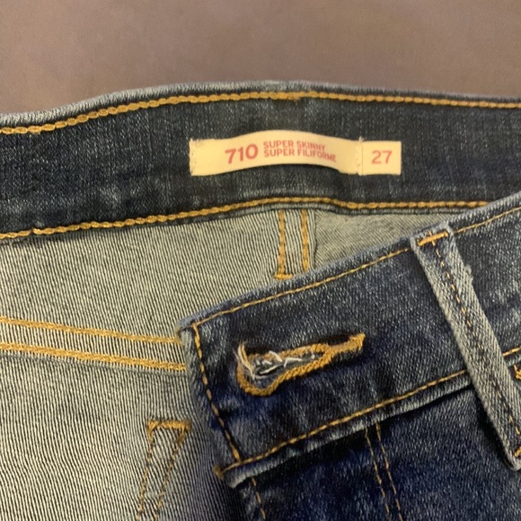 LEVI’S SKINNY JEANS - Picture 4 of 7